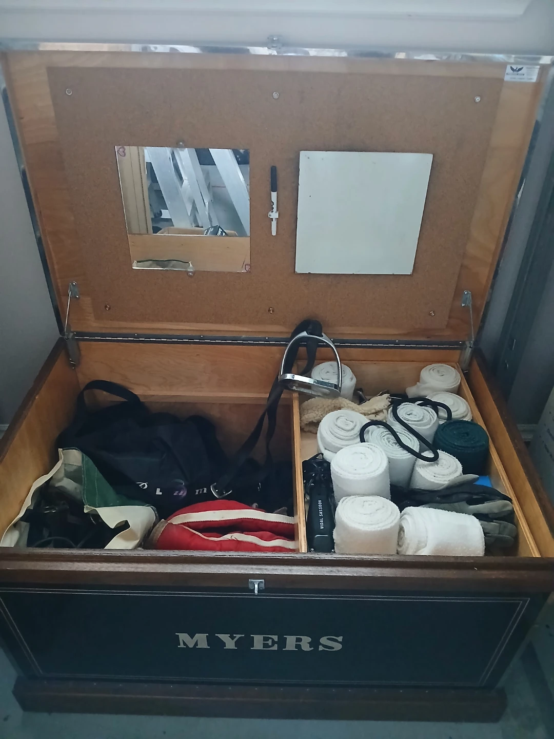 Tack Box Trunk for horse show/ barns - photo 2