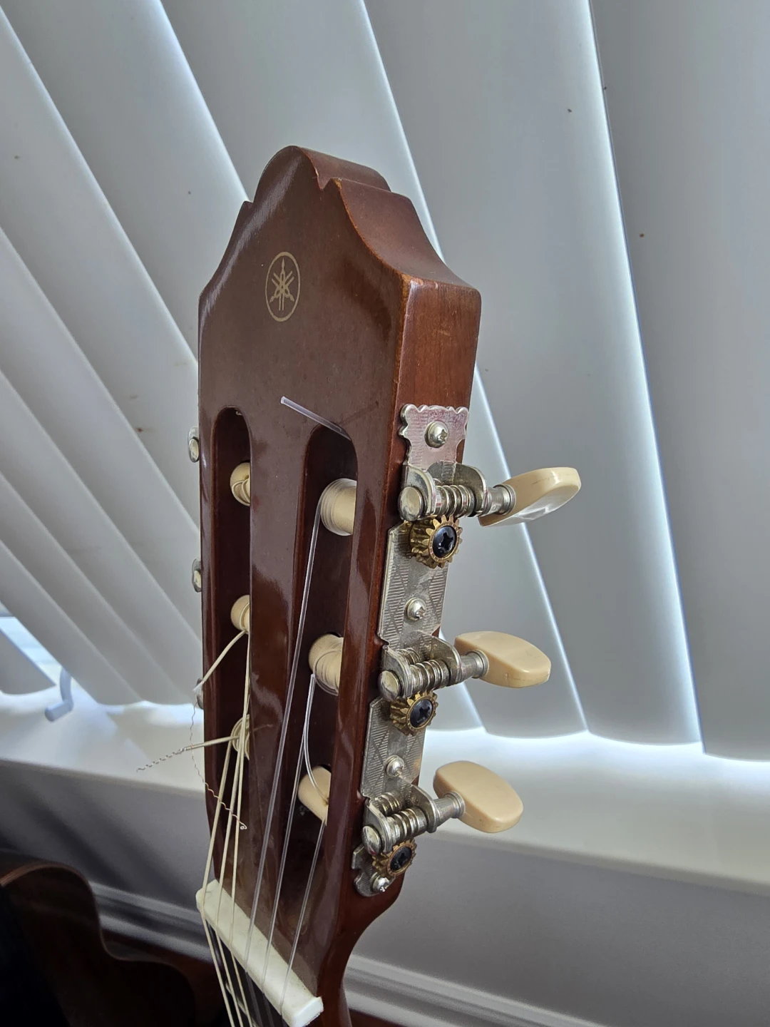 Yamaha C40 Classical Guitar - photo 3