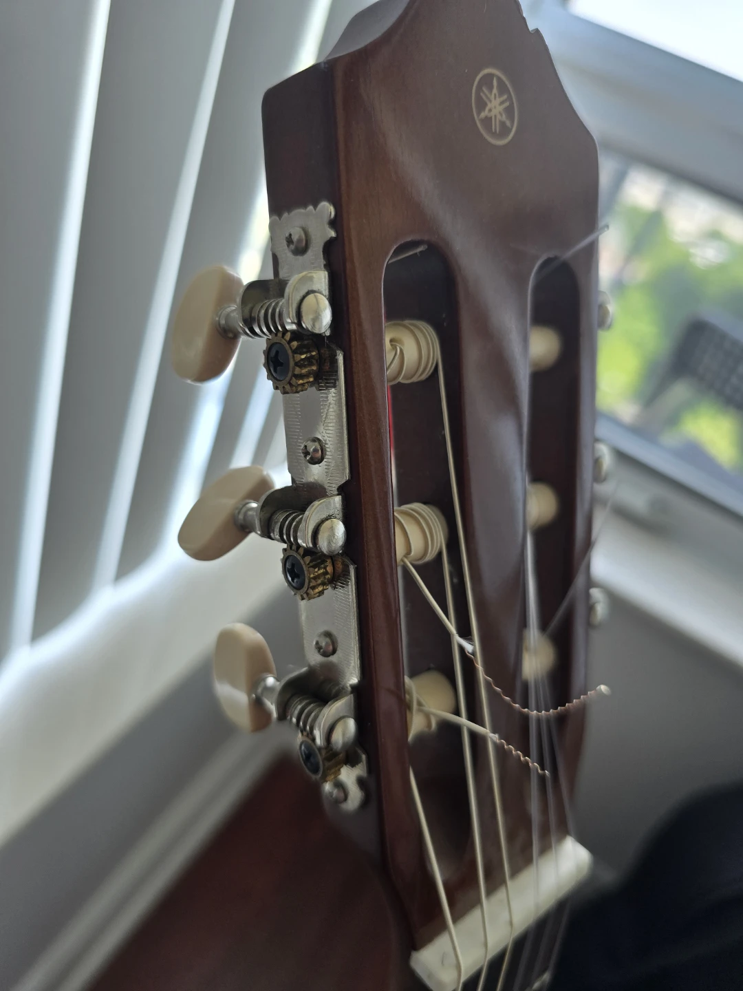 Yamaha C40 Classical Guitar - photo 4