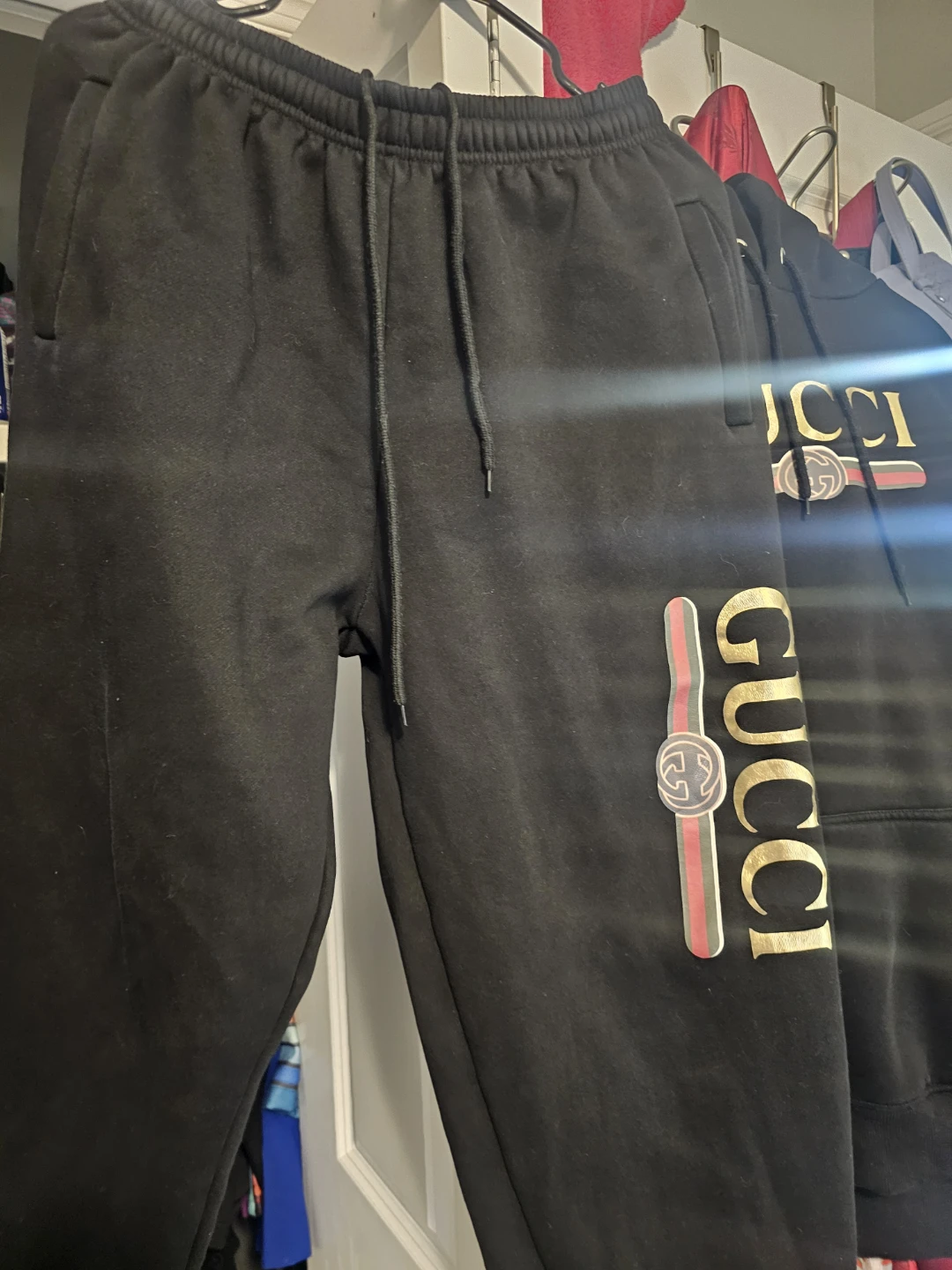 Black hoodie w sweat pants - photo 2