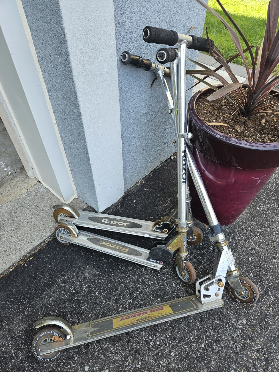 3 razor scooters, $20 for all