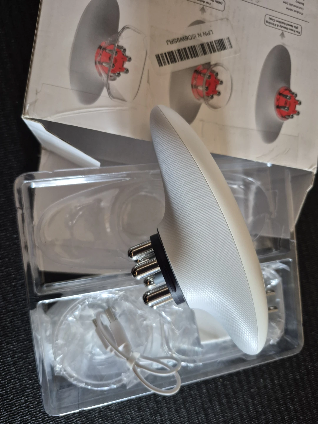 White EMS RF Skin Tightening Device 3-in-1 Red Light Body