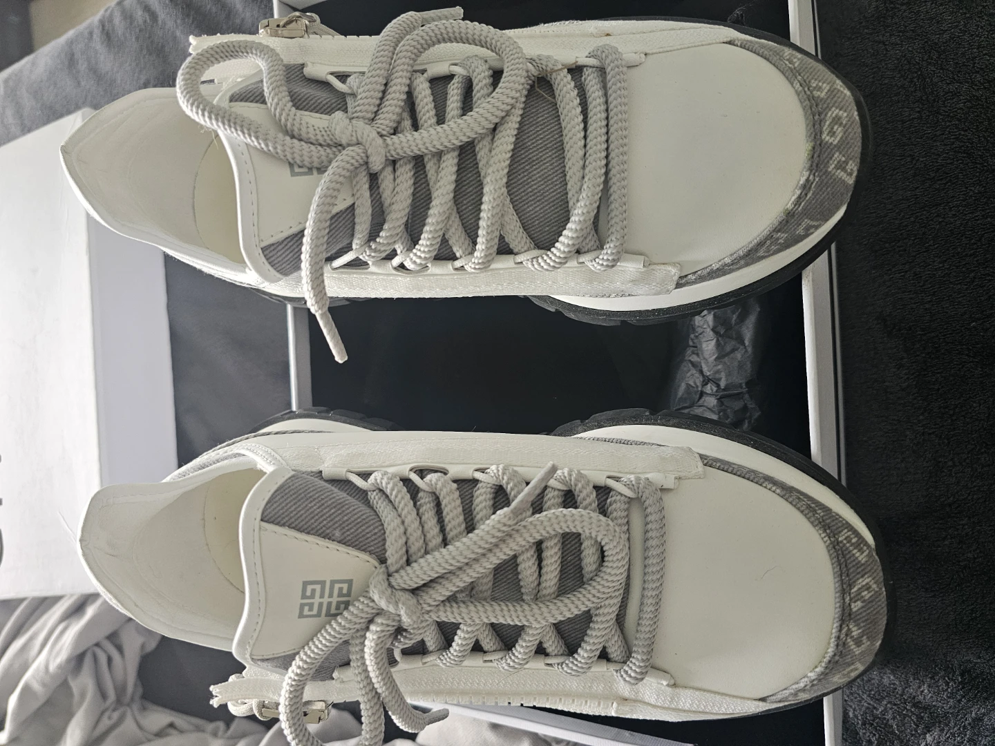 Givenchy White and Grey Sneakers - photo 2