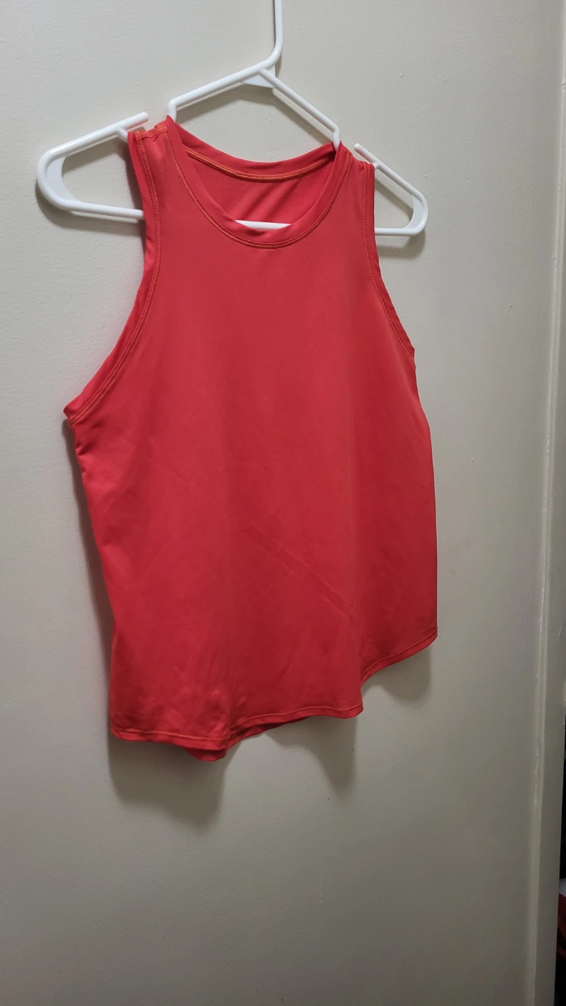 Lululemon Tank Top - Red size 6