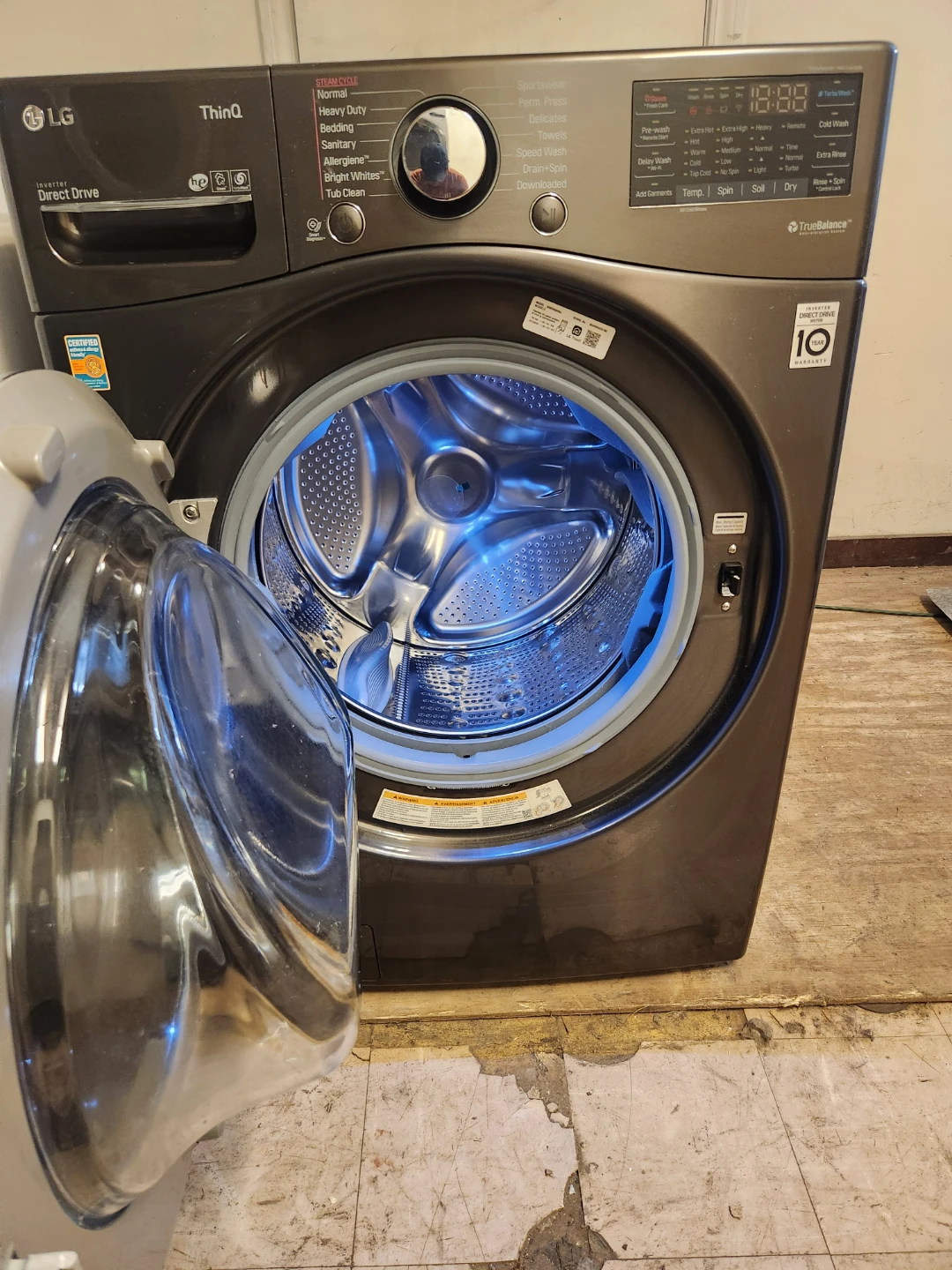 LG ThinQ Direct Drive Front Load Washing Machine - photo 3
