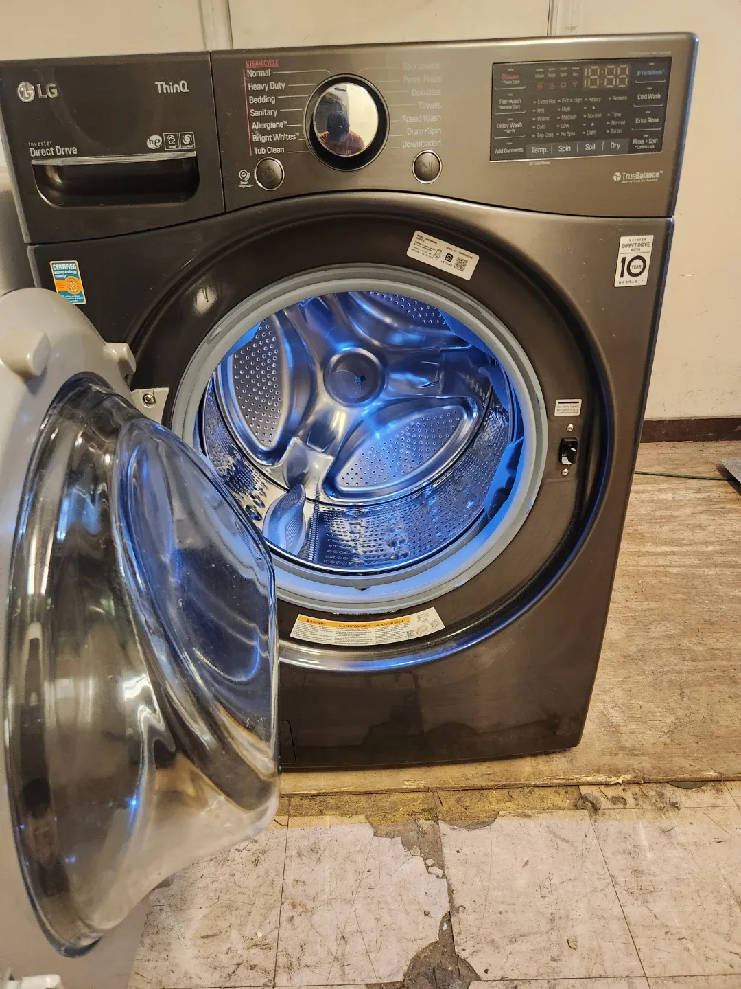 LG ThinQ Direct Drive Front Load Washing Machine - photo 3