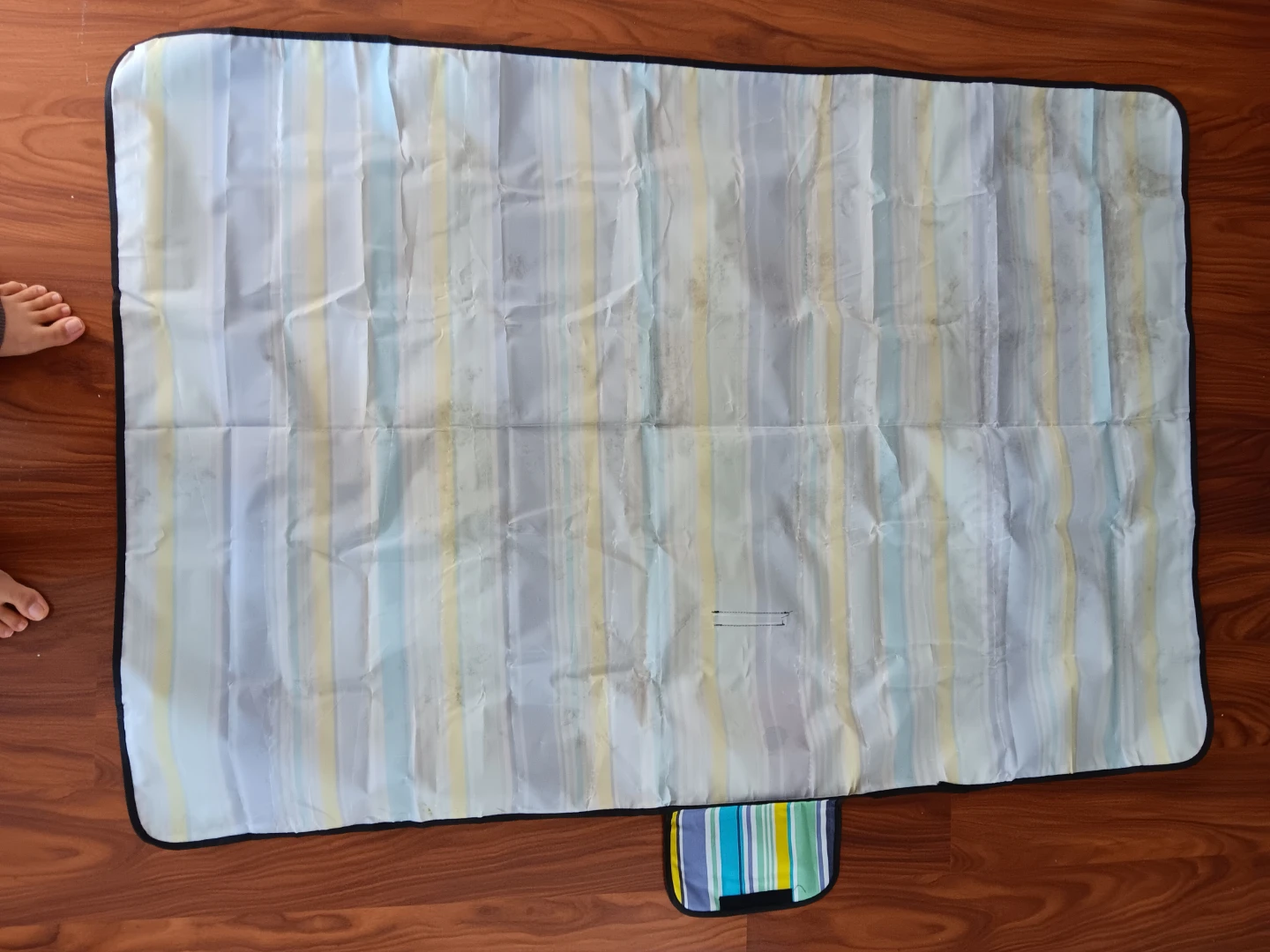 Moving Out sale- Striped Picnic Blanket - photo 3