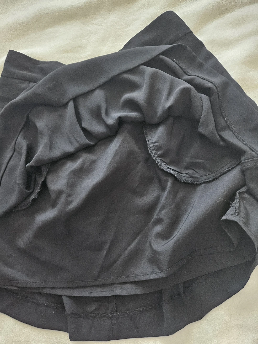 Banana Republic Black Pleated Skirt Size 0P - photo 2