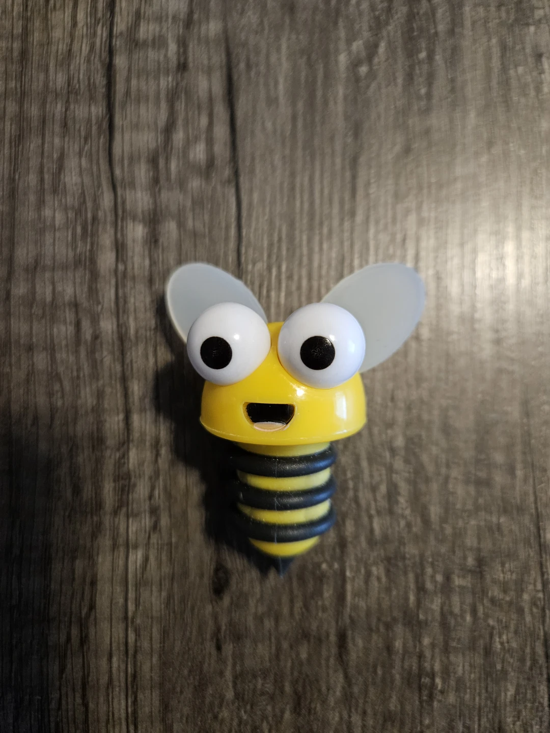 Yellow Bee Wine Stopper