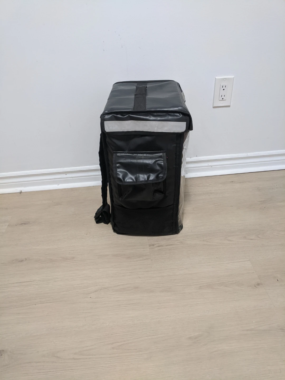 Insulated Delivery Backpack - photo 2