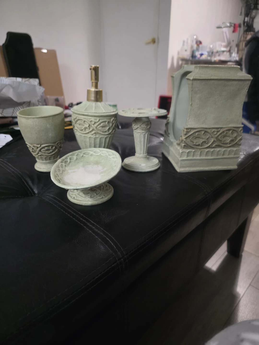 Bathroom Accessory Set - photo 2