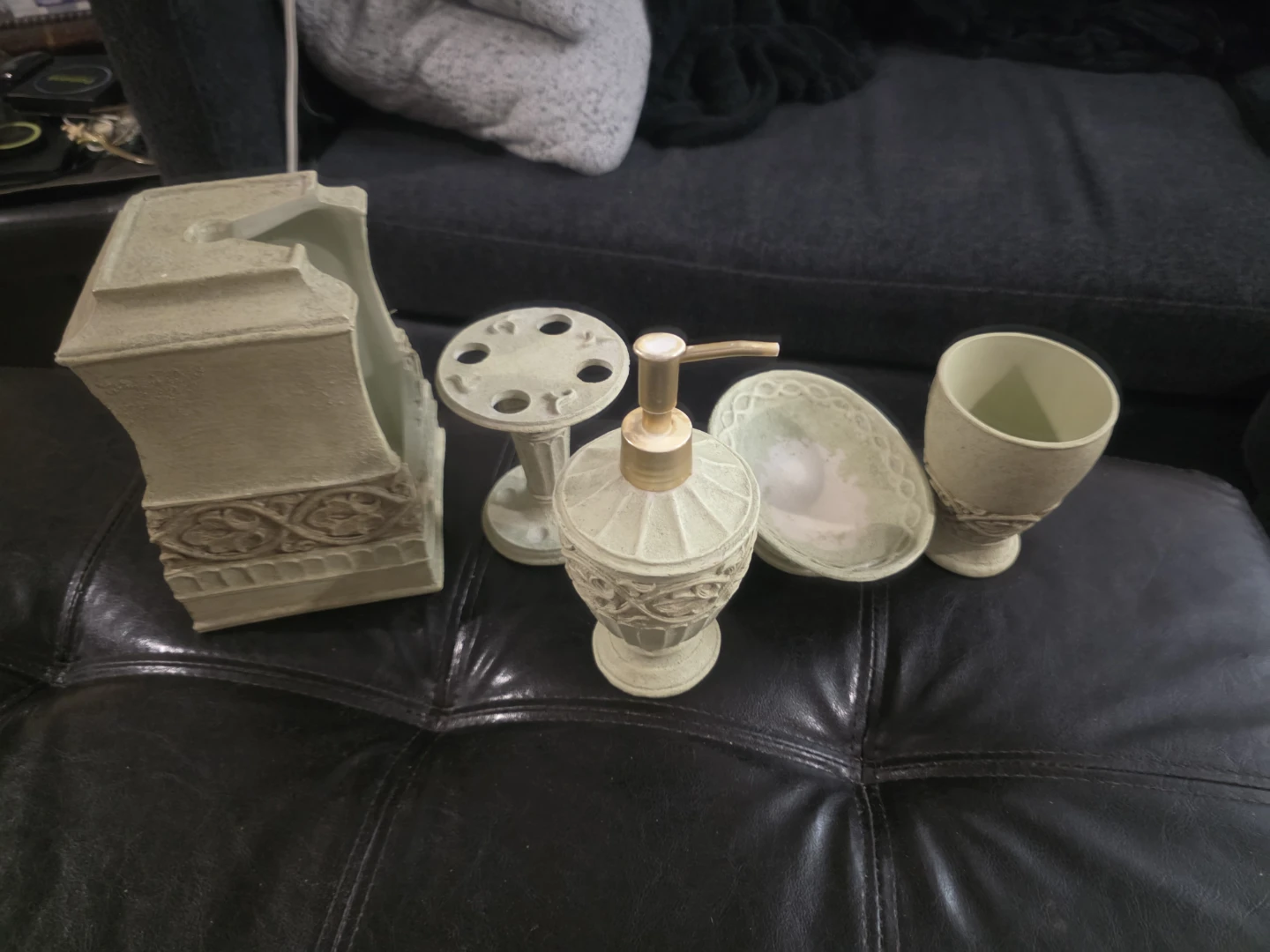 Bathroom Accessory Set - photo 4