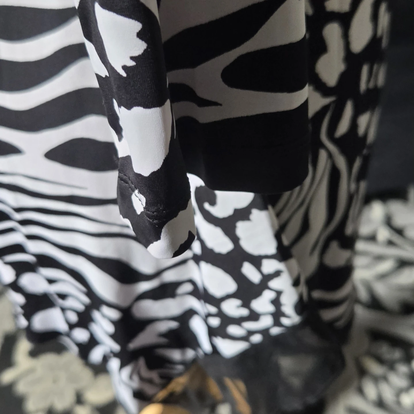 Black & White Animal Print Tunic Top - photo 3
