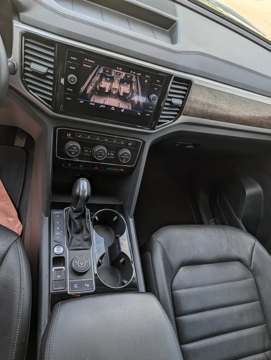2019 Volkswagen Atlas Silver SUV - photo 5