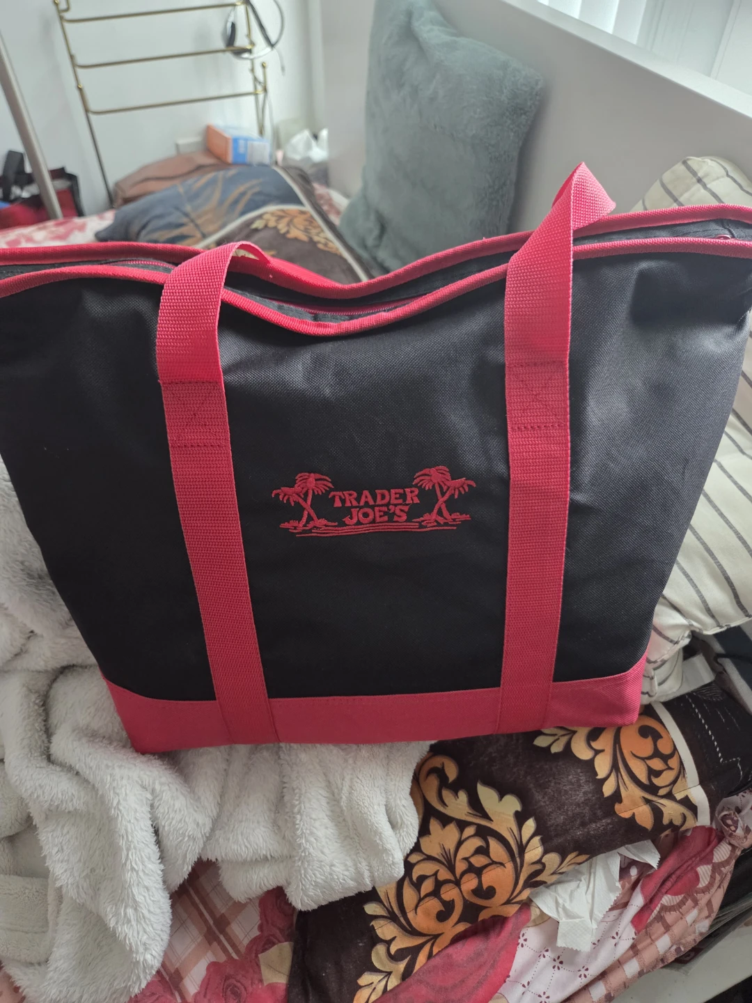 Trader Joe's Black and Pink Insulated Tote Bag - photo 4