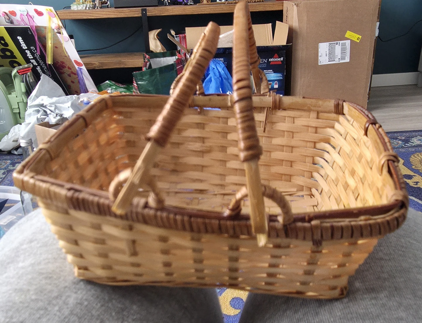 Small Wicker Basket with Handles - photo 3