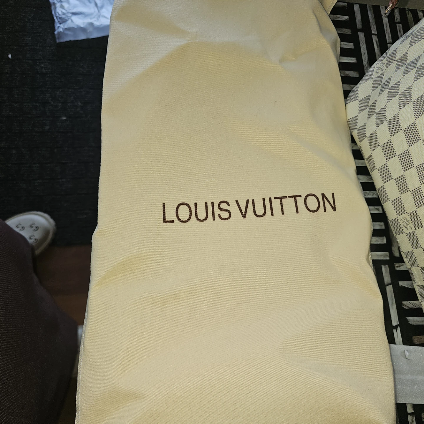 Louis Vuitton Sling Bag with Coin Pouch - photo 2