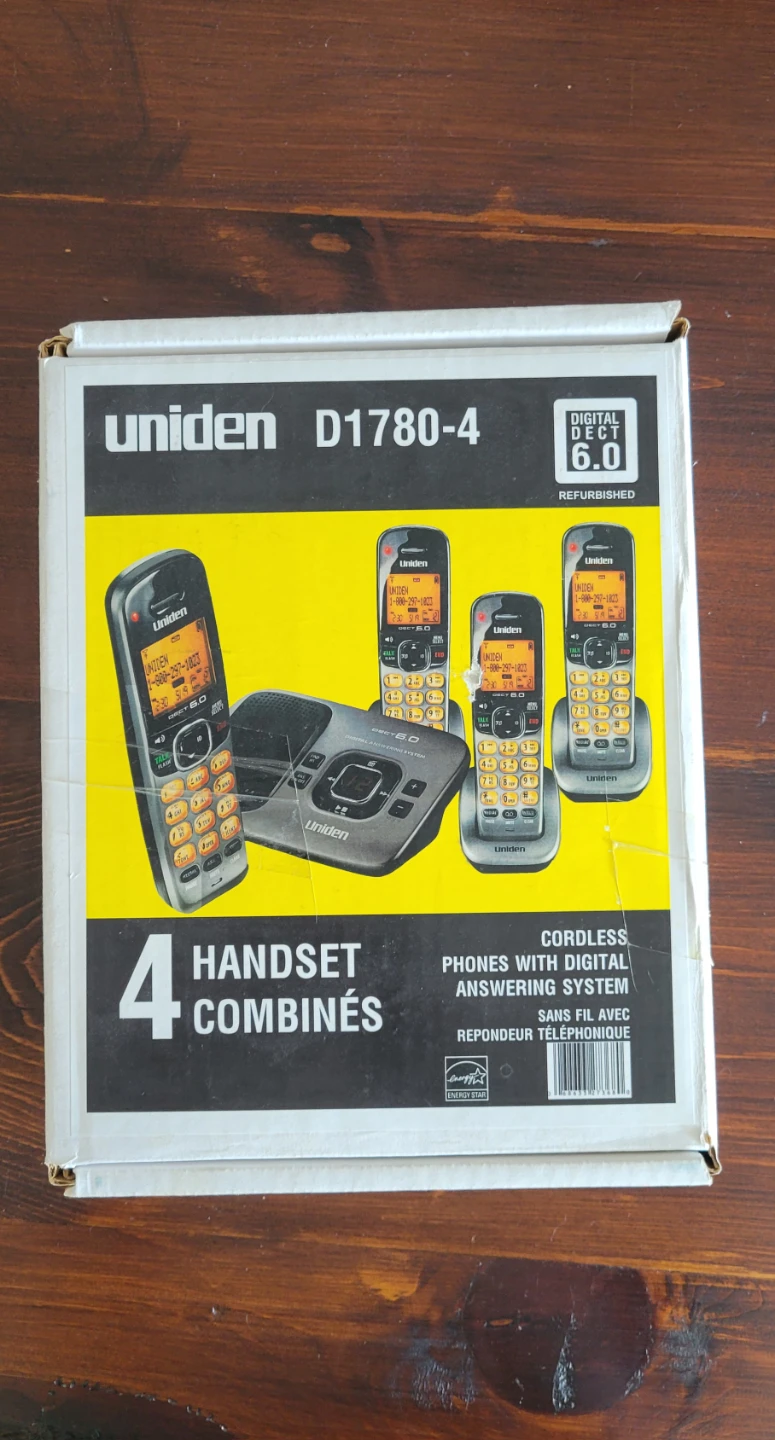 4 Cordless Phones with Digital Answering System (4 Handsets)