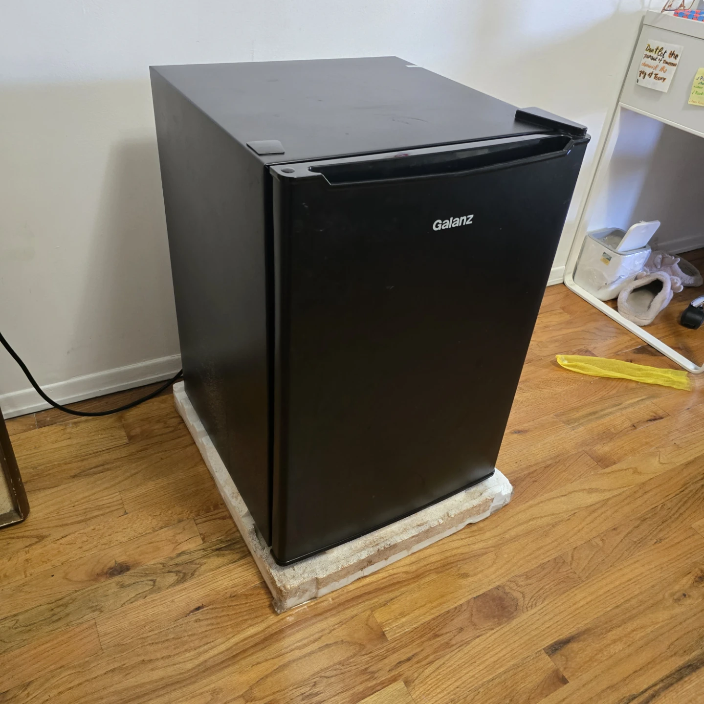 Galanz Mini Fridge with Freezer