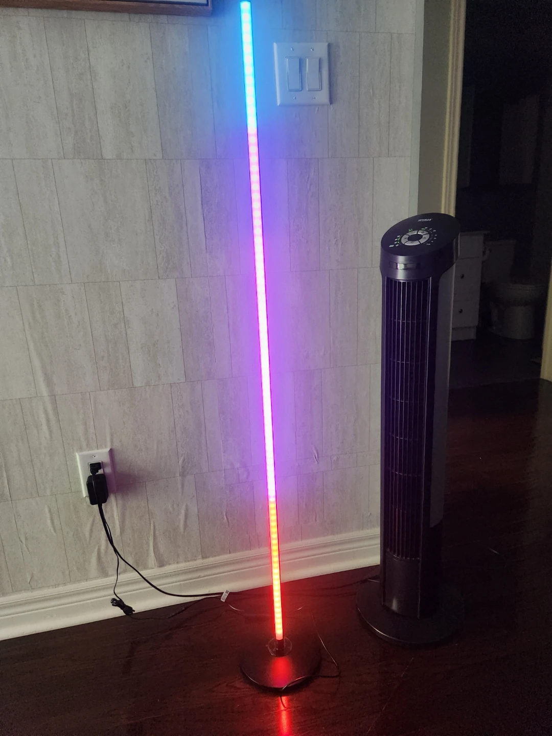 LED Floor Lamp - photo 3