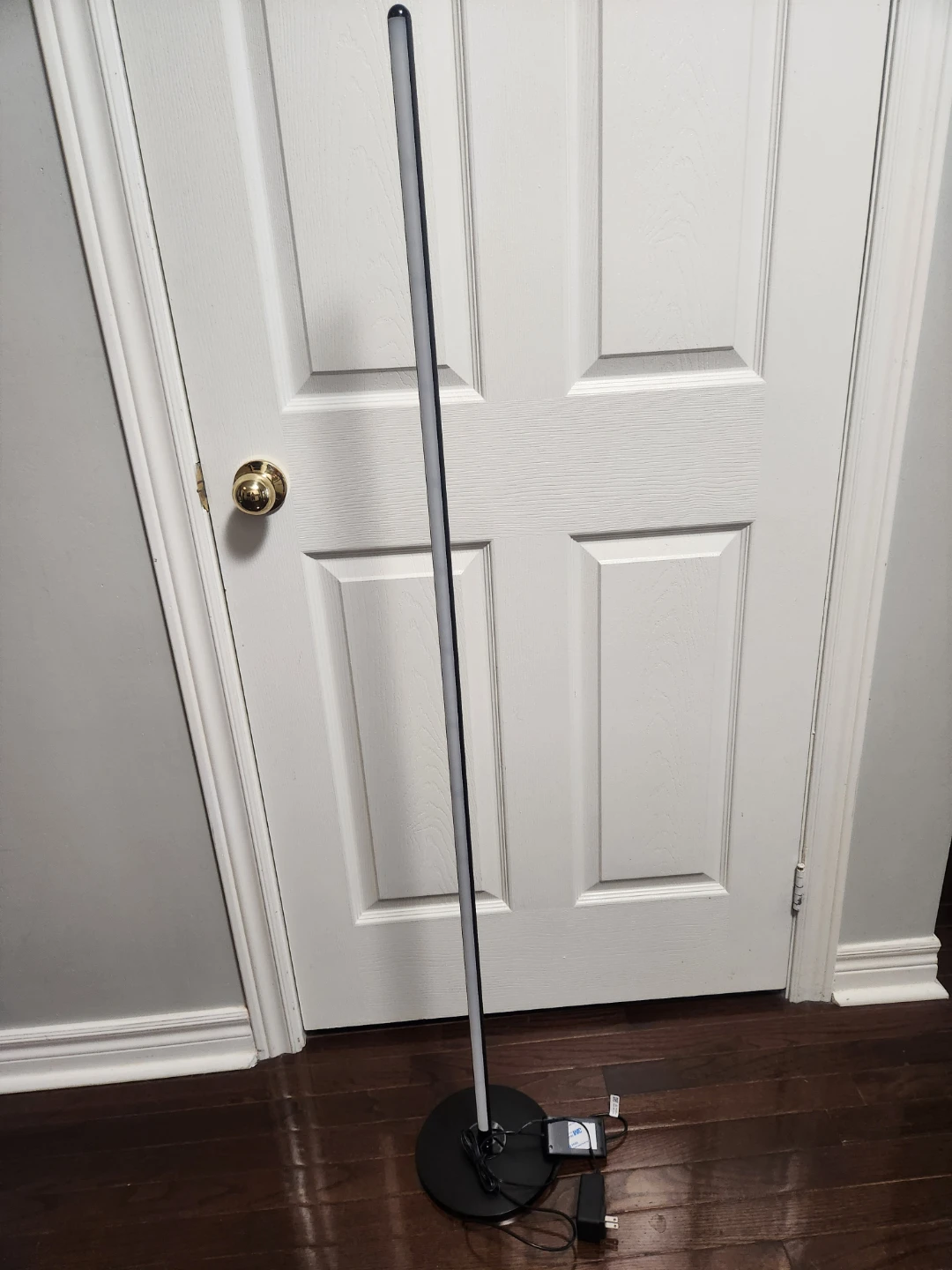 LED Floor Lamp - photo 4