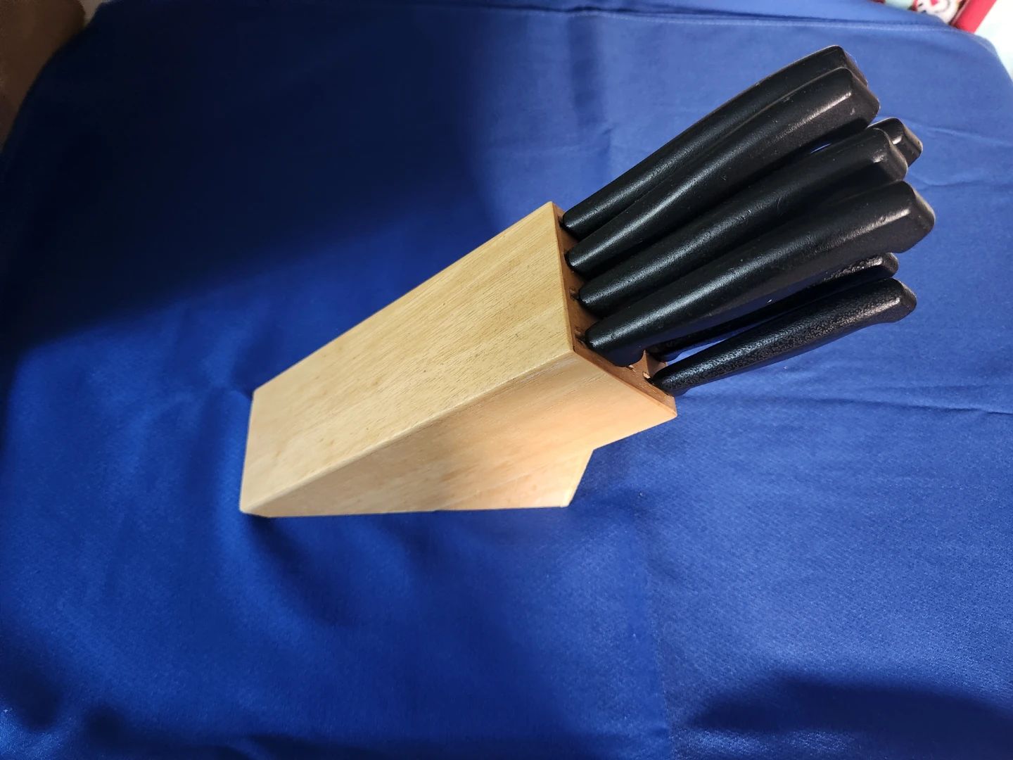 8-Piece Knife Set with Wooden Block