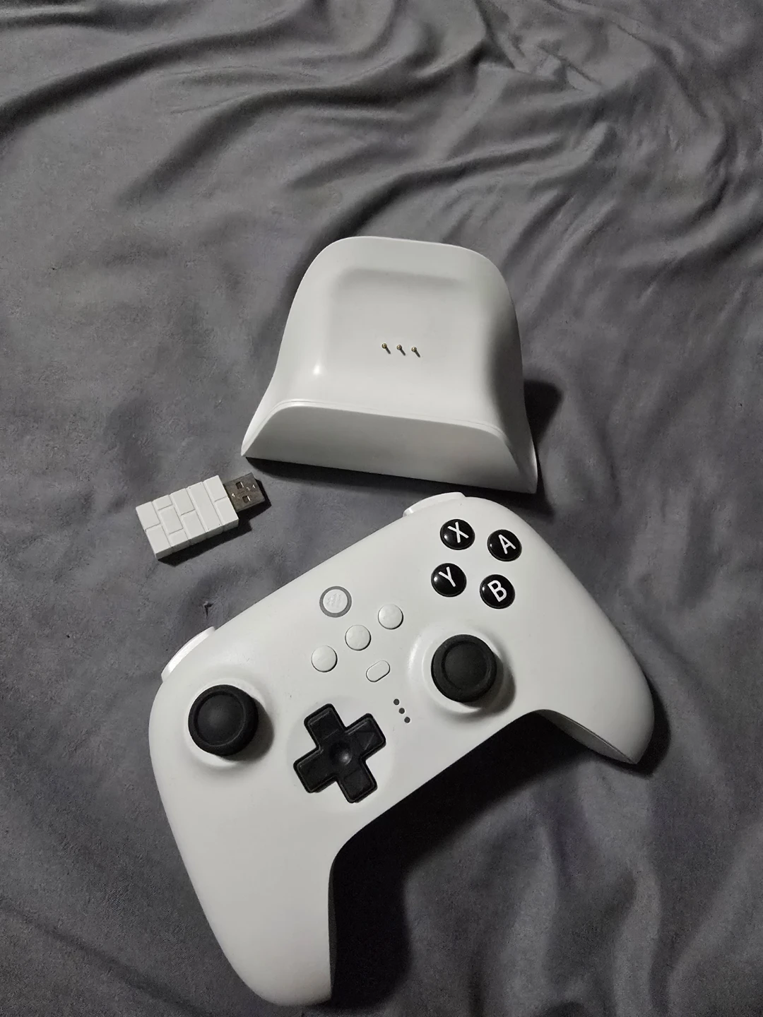 8Bitdo Ultimate Bluetooth Controller - photo 2