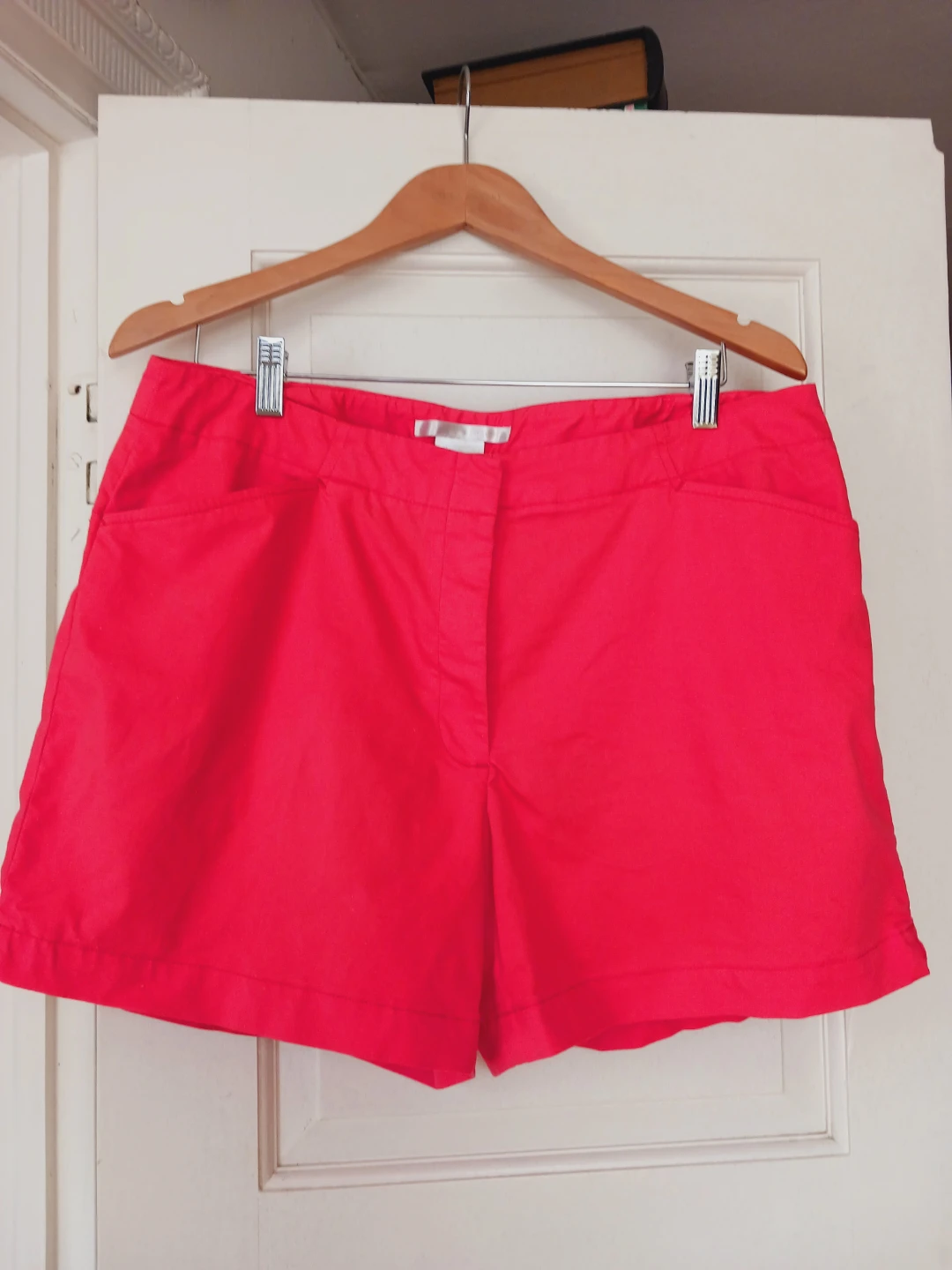 Nike Golf Shorts Pink color. Size 14.