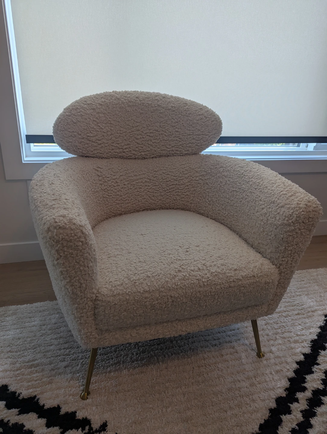 Cream faux shearling Armchair ( Retail price is 450+) - photo 3