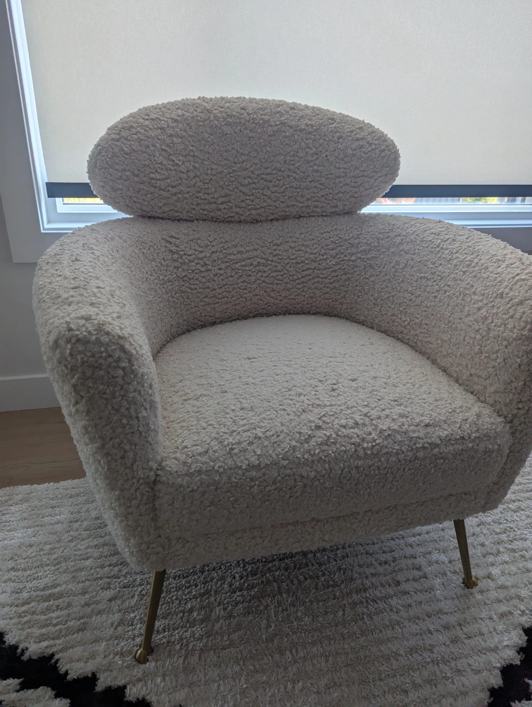 Cream faux shearling Armchair ( Retail price is 450+) - photo 4