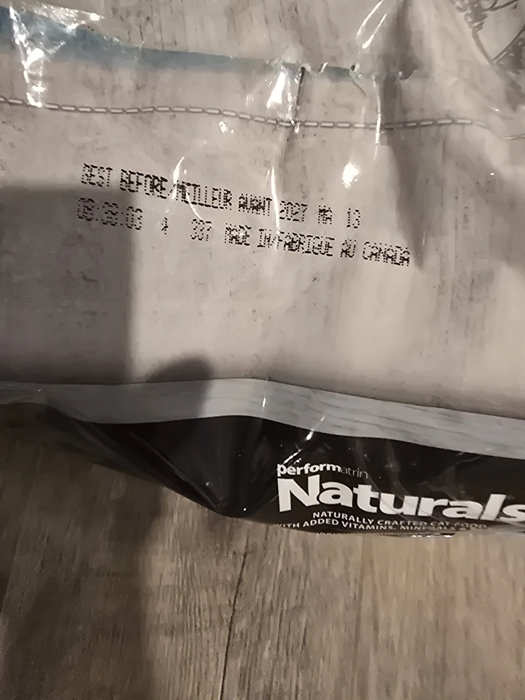 Naturals Grain-Free Salmon & Veggie Cat Food - photo 2