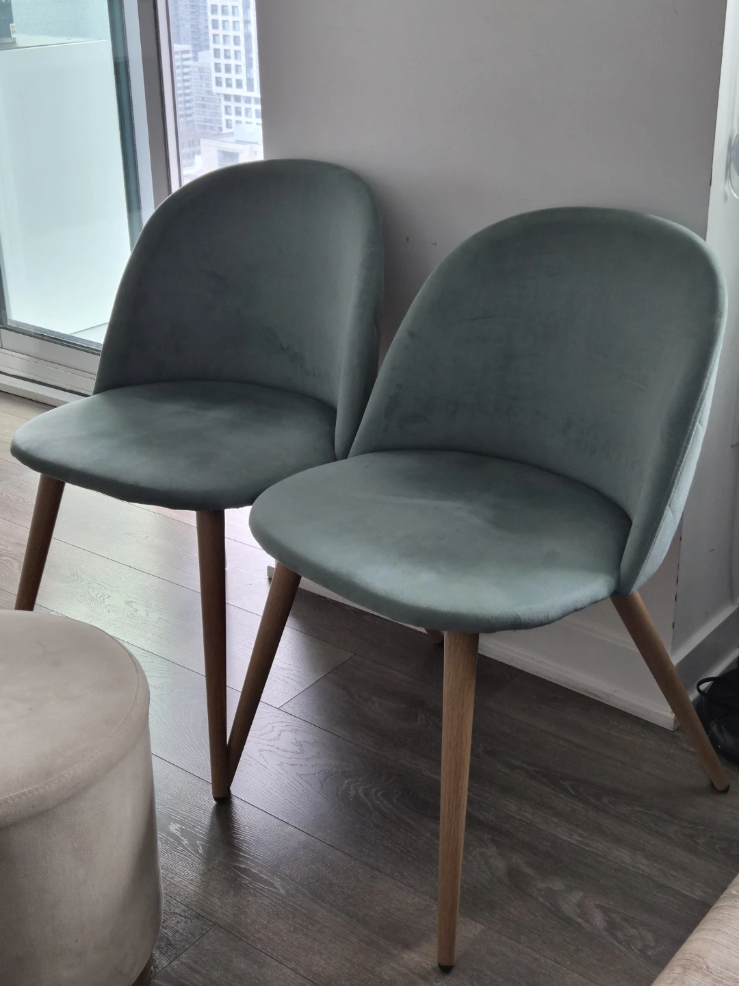 Velvet fabric Chair and ottoman - photo 2