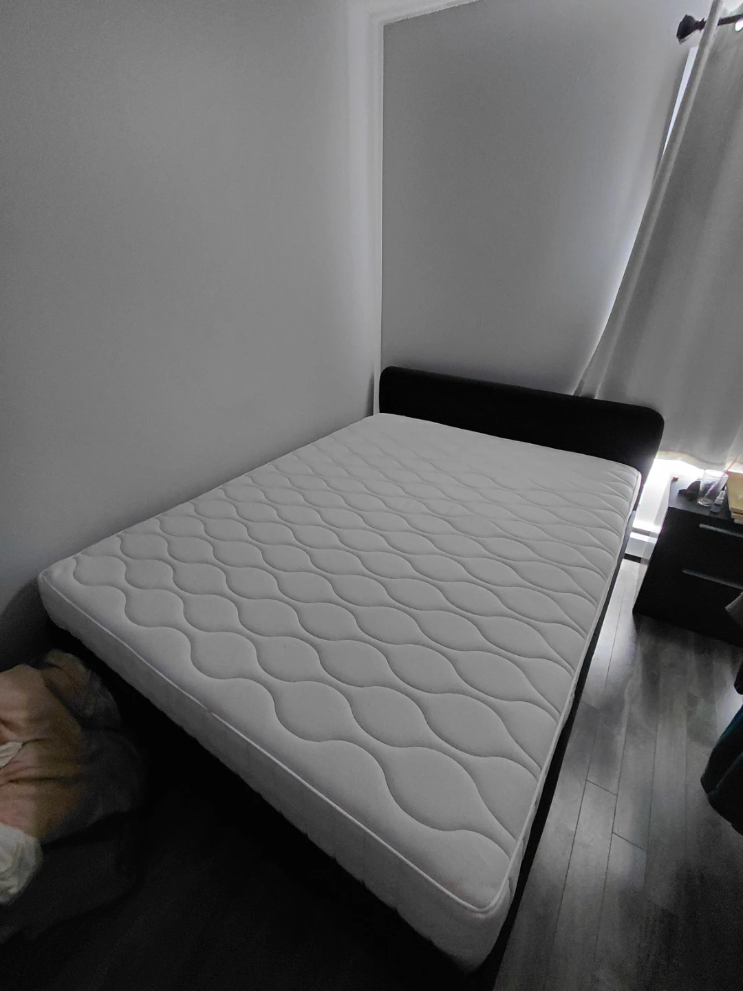 Headboard set with IKEA VÅGSTRANDA Queen Mattress - photo 4