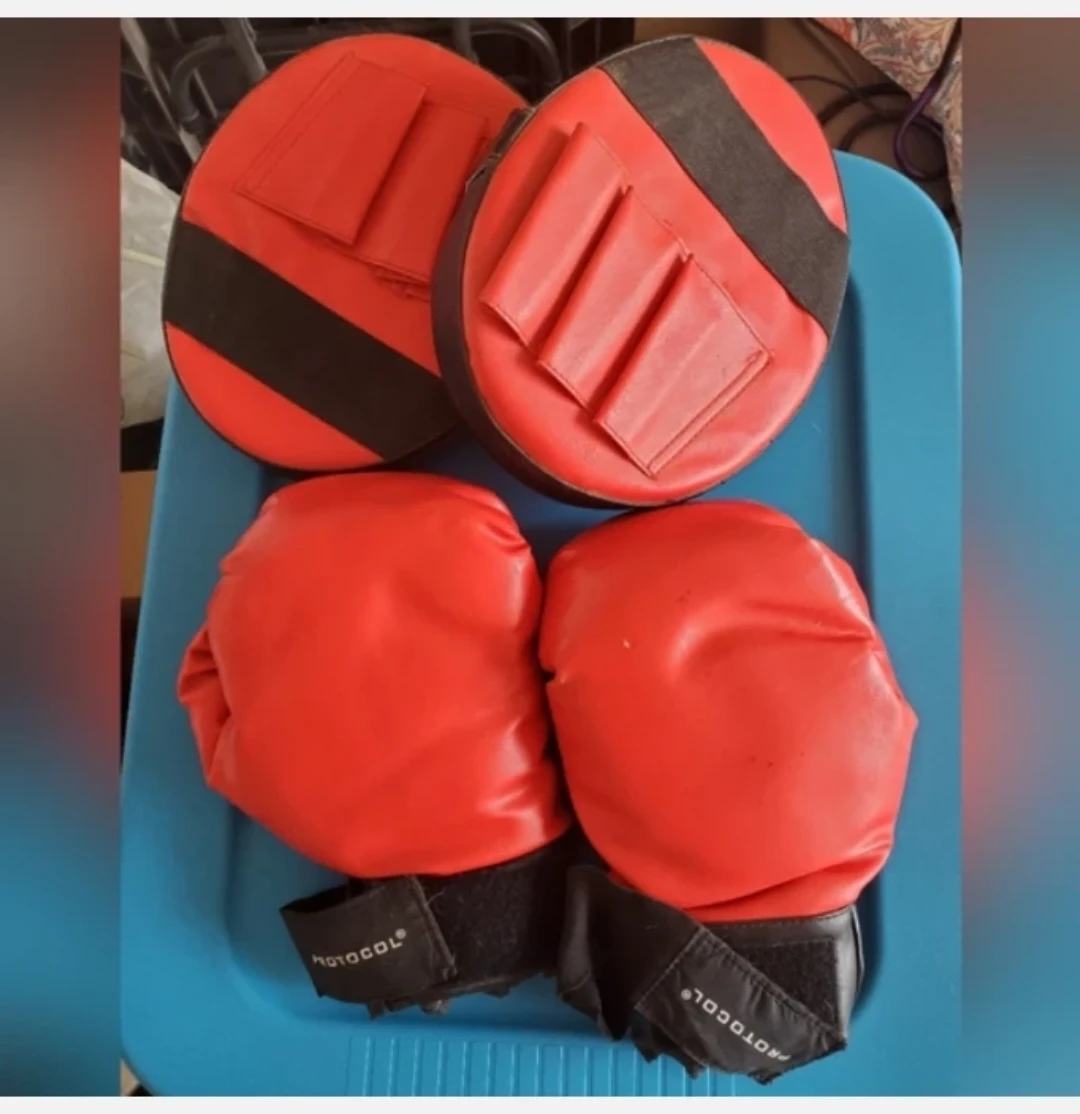 Protocol Boxing Gloves and Mitts Set - photo 4