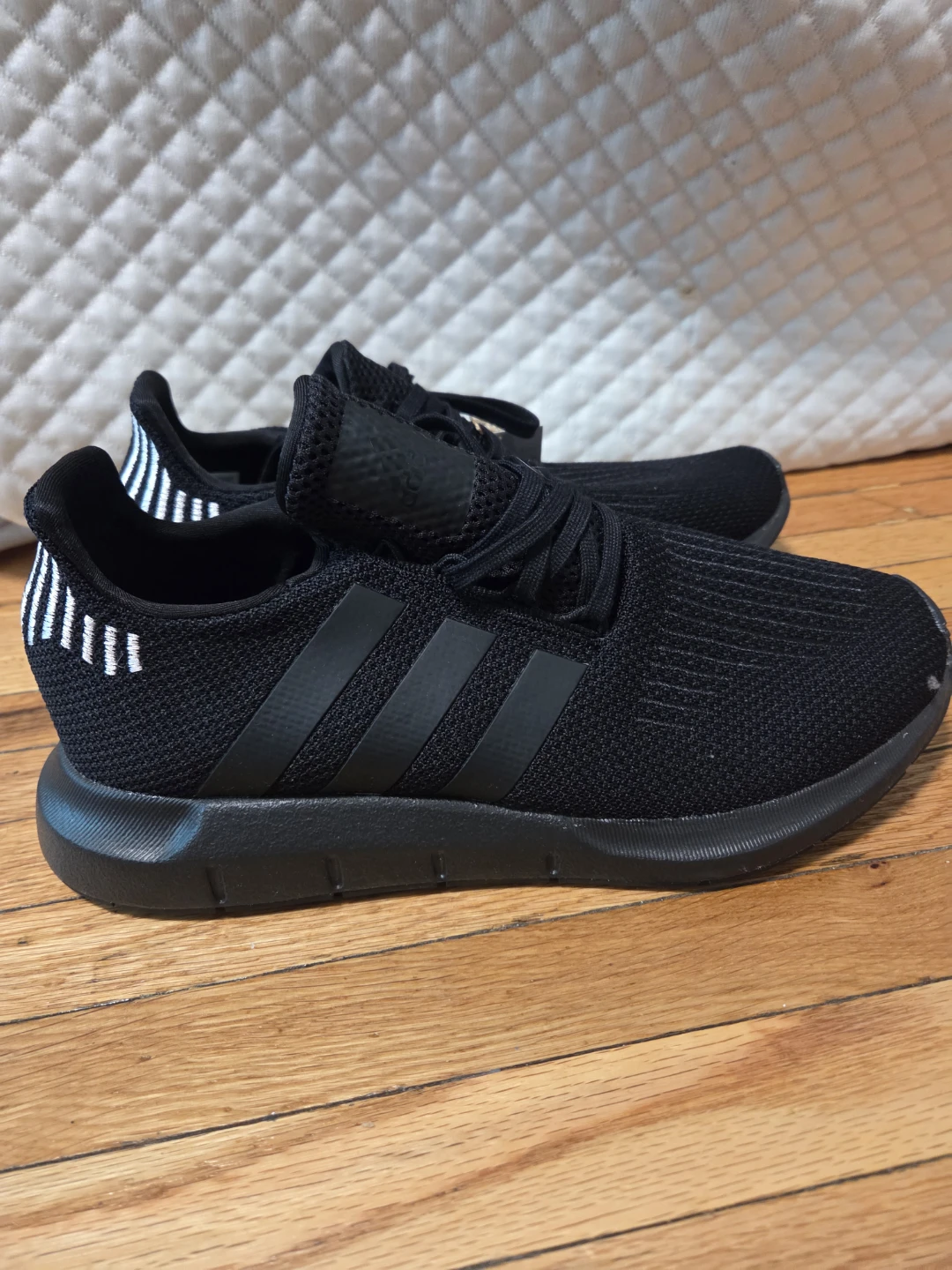 Swift run 1.0 adidias women runners