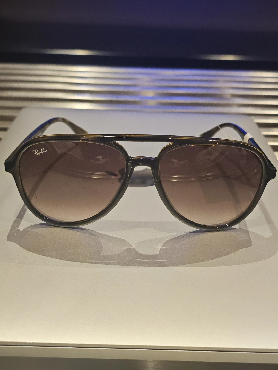 Ray-Ban Sunglasses - photo 3
