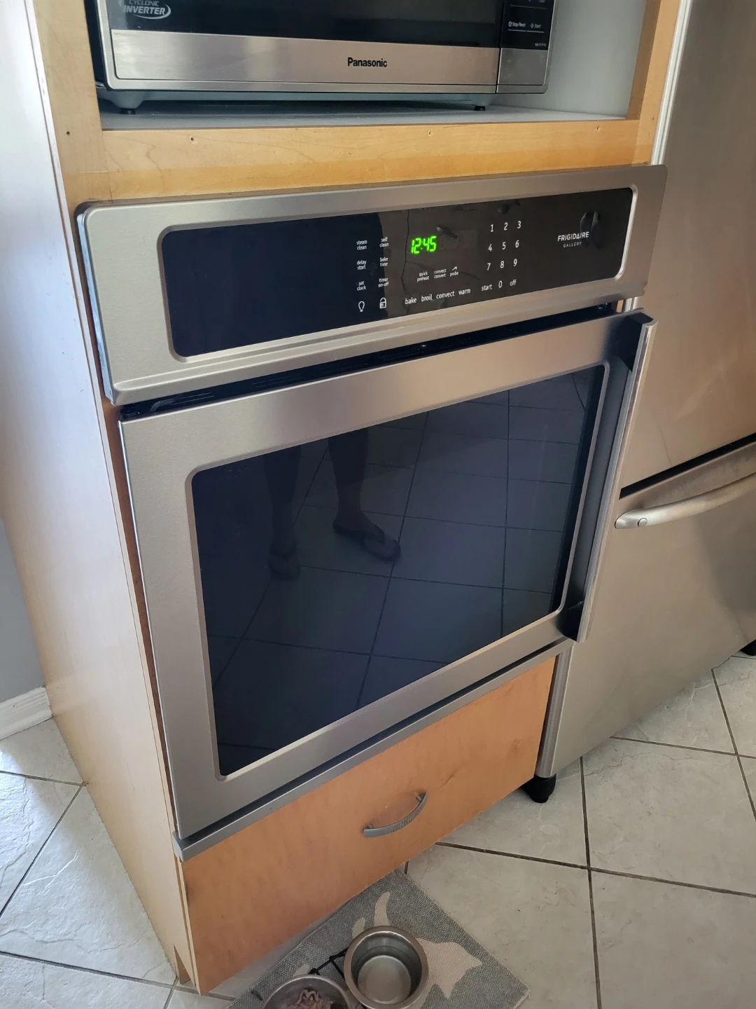 Frigidaire Electric Single Wall Oven