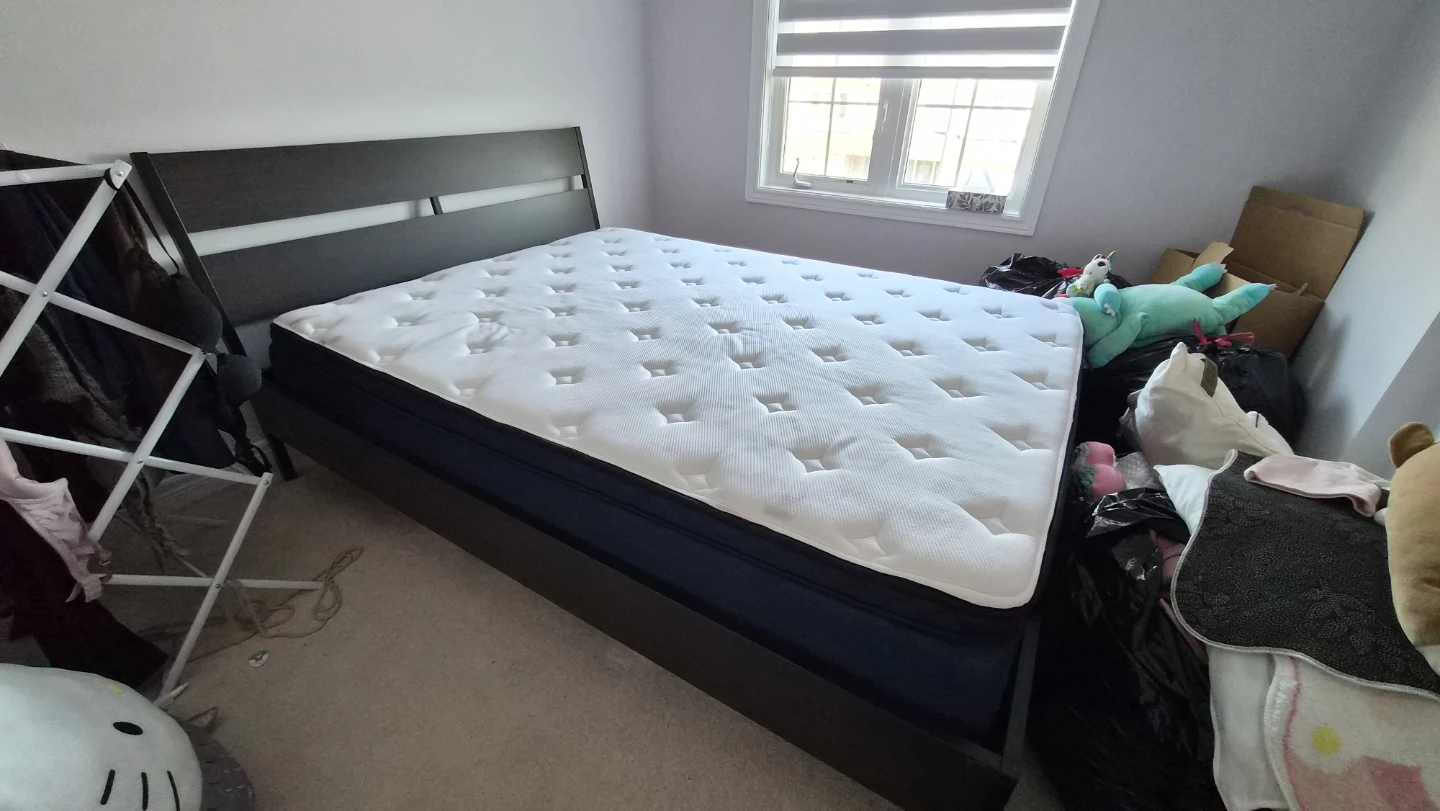 Queen Mattress with queen size bed frame