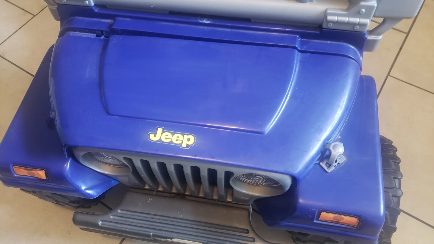 Blue Jeep Wrangler Power Wheels Ride-On Toy - photo 4