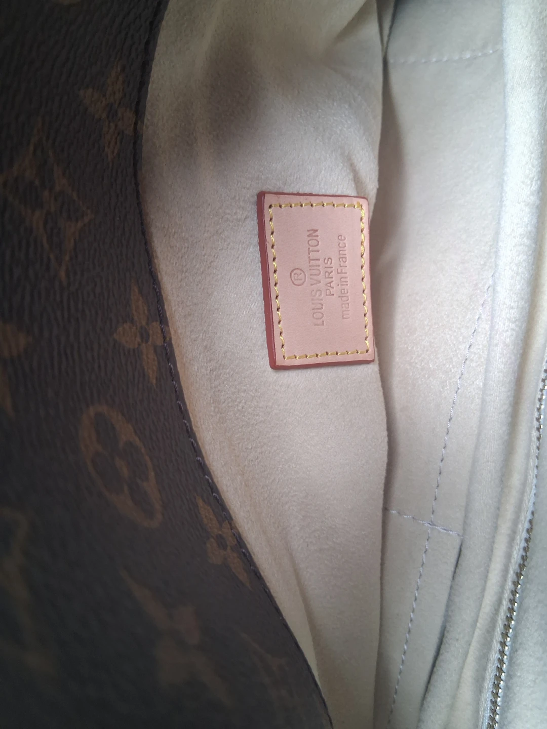 Louis Vuitton Monogram Tote Bag - photo 4