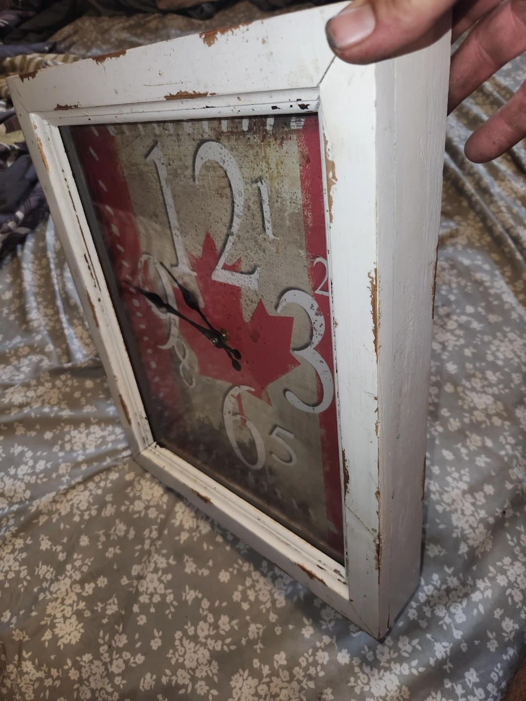 Canadian Flag Wall Clock - photo 3