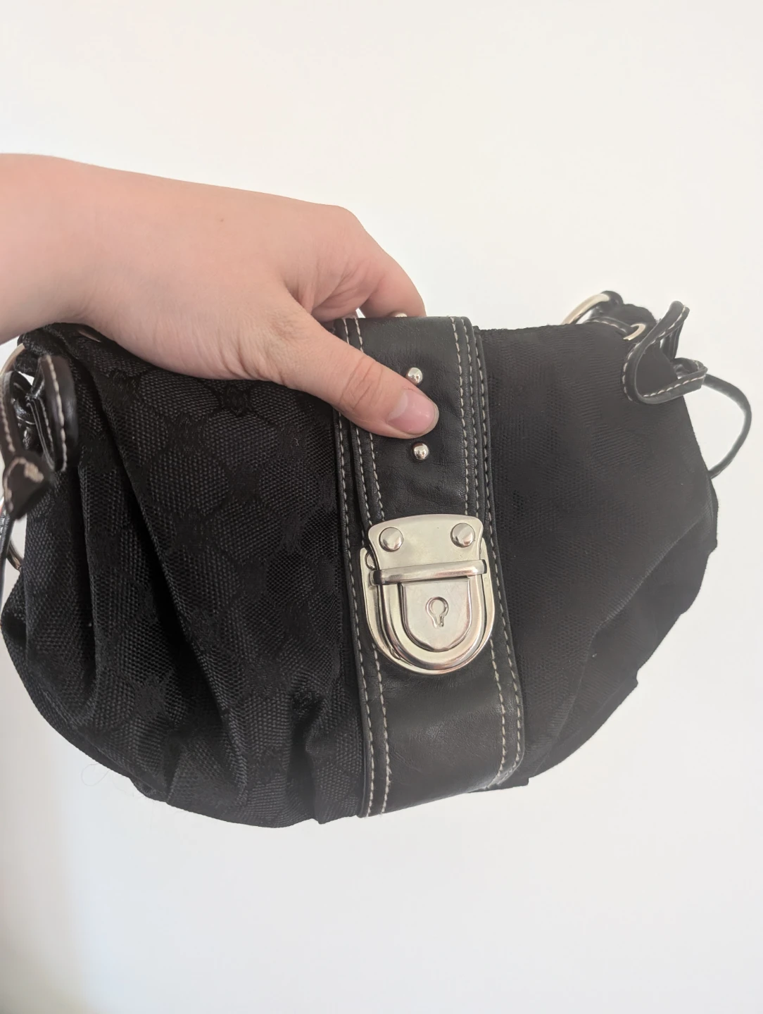 Black Guess Shoulder Bag - photo 3
