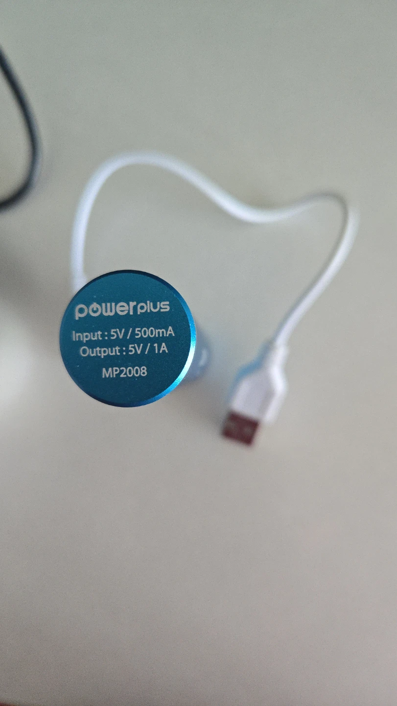 Portable chargers for free (cable incl) - photo 5