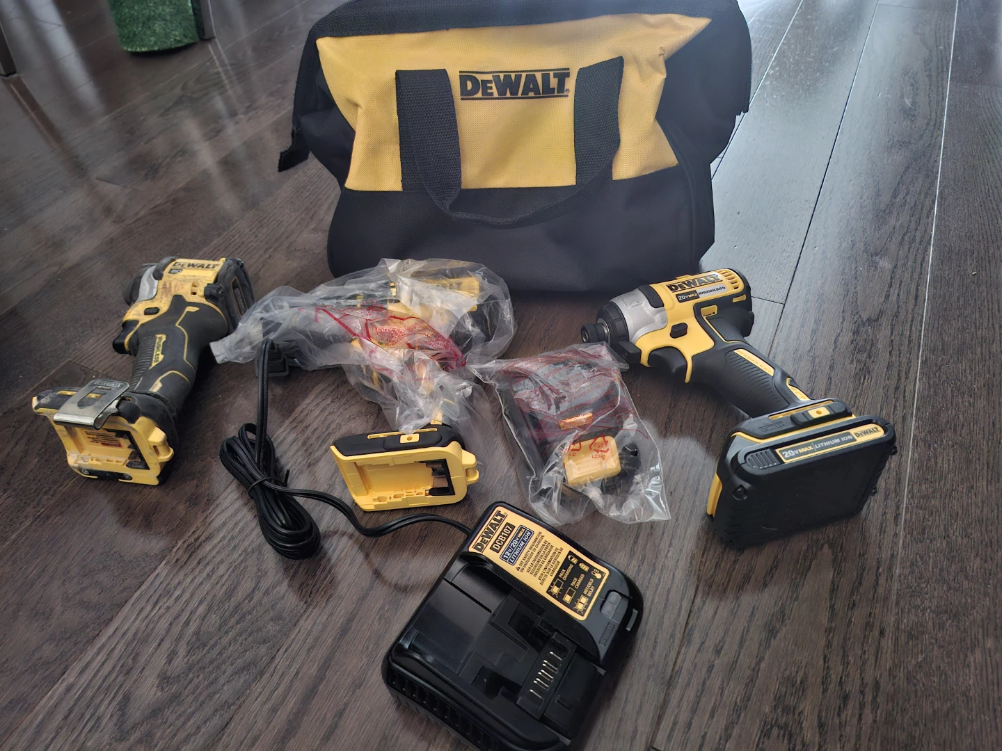 DeWalt 20V MAX Brushless Cordless Drill Combo Kit with Bag