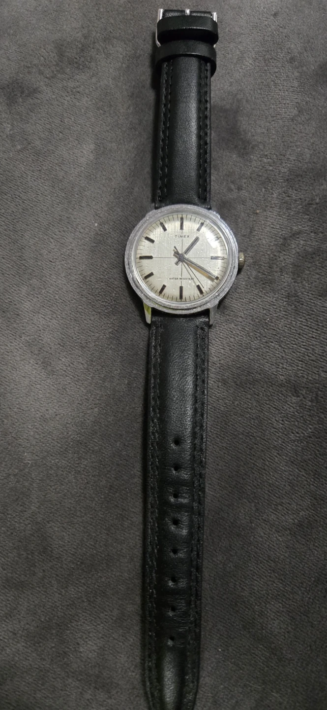 Vintage Timex Watch with Black Leather Band - photo 2