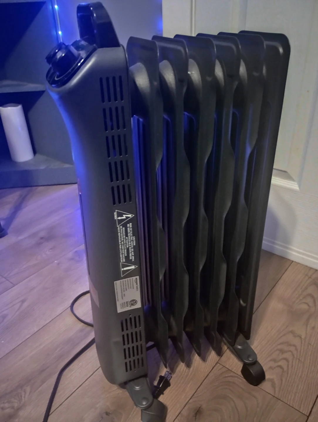 Amazon Basics Oil-Filled Radiator Heater - photo 4