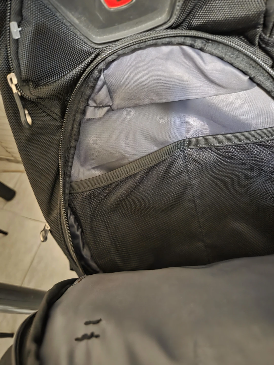 Swiss Gear backpack - photo 4
