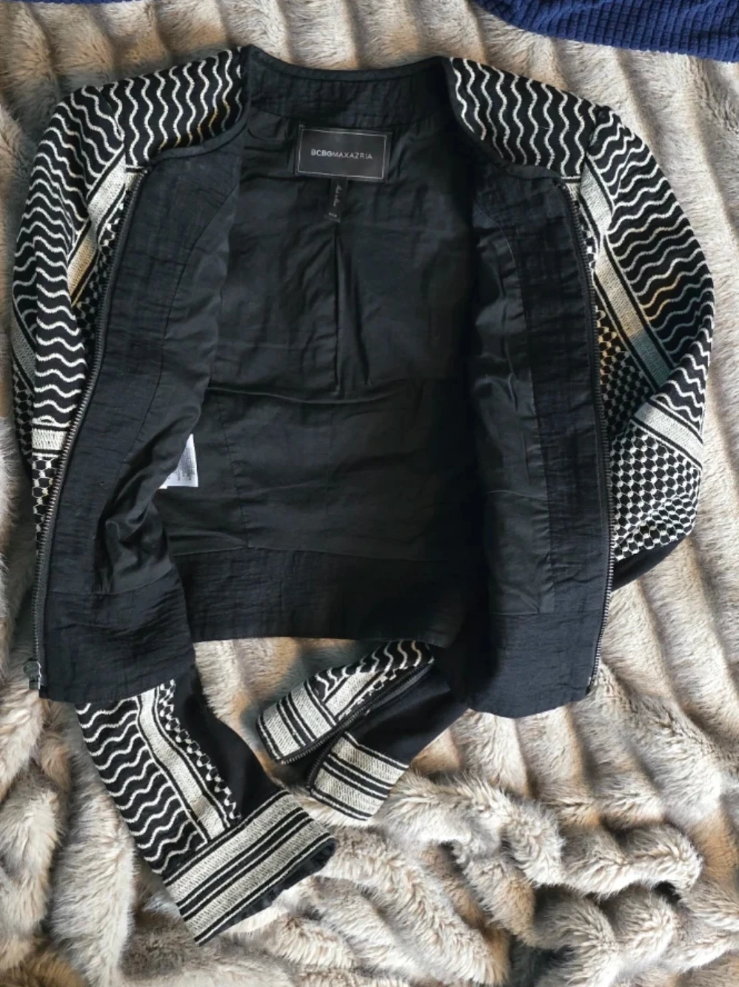 BCBGMAXAZRIA Black & White Geometric Jacket - photo 4