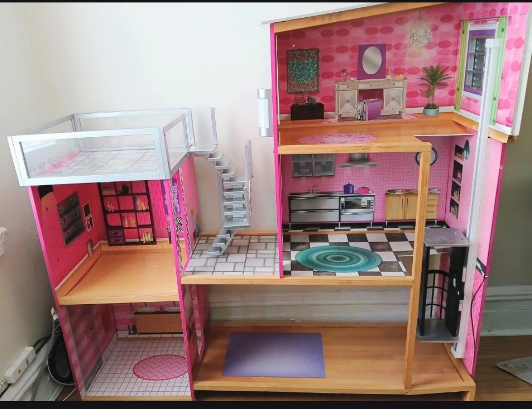 Large Dollhouse
