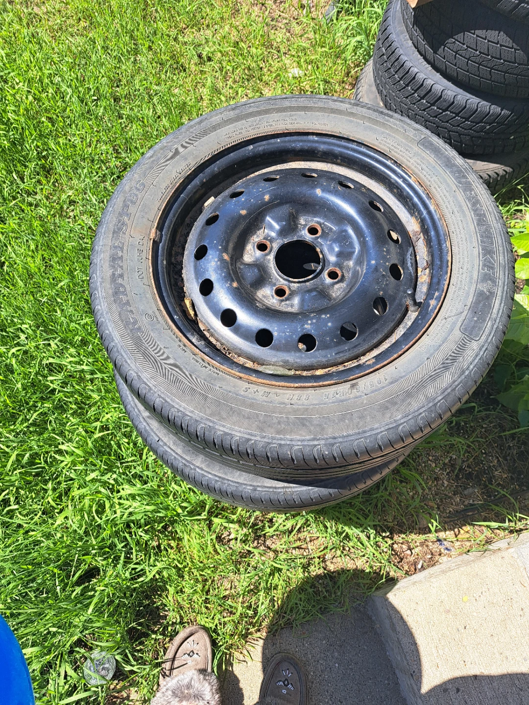 Set of 4 Used Tires with Rims - photo 4